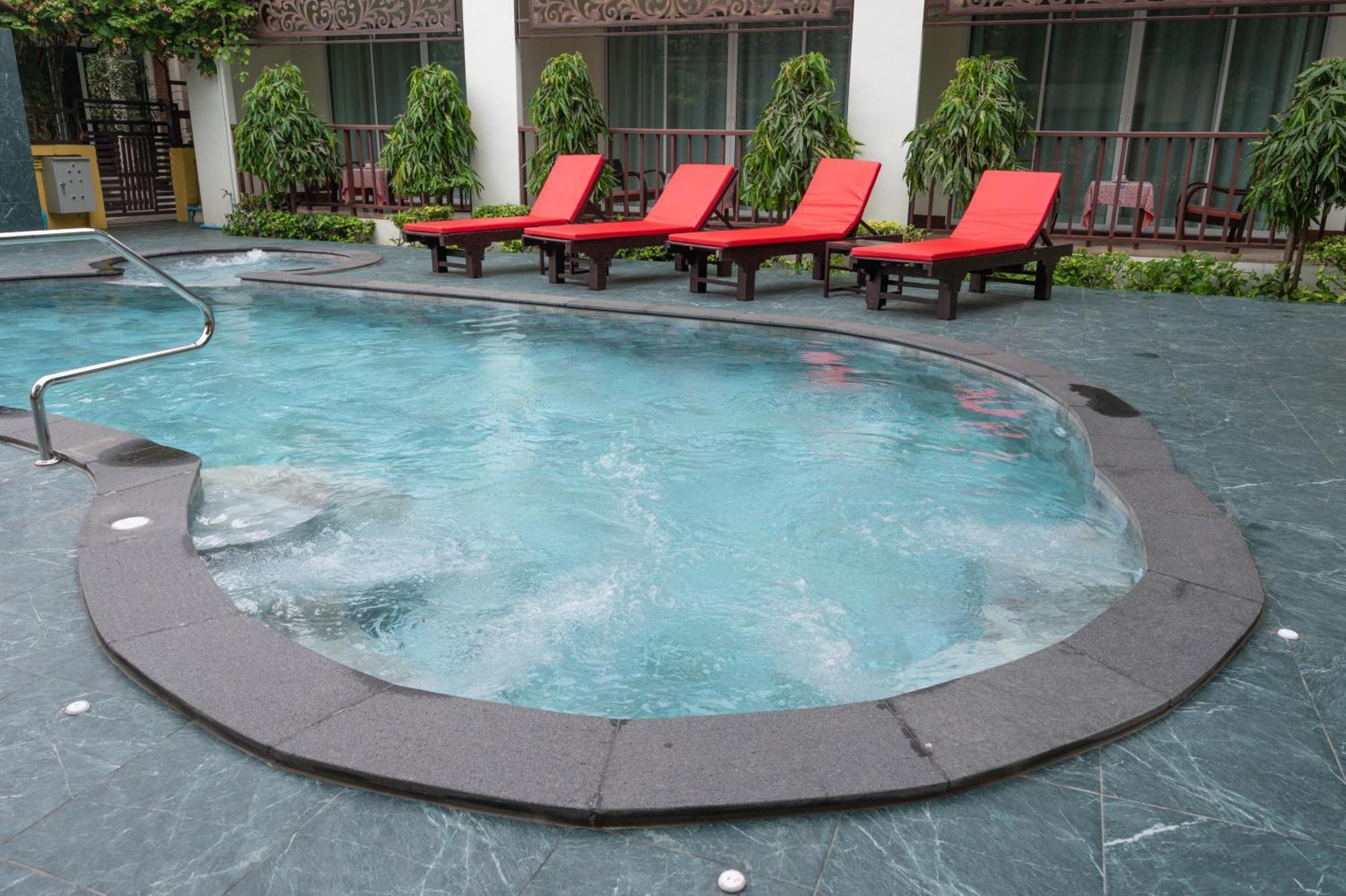 Riverside House Sha Extra Bed & Breakfast Chiang Mai